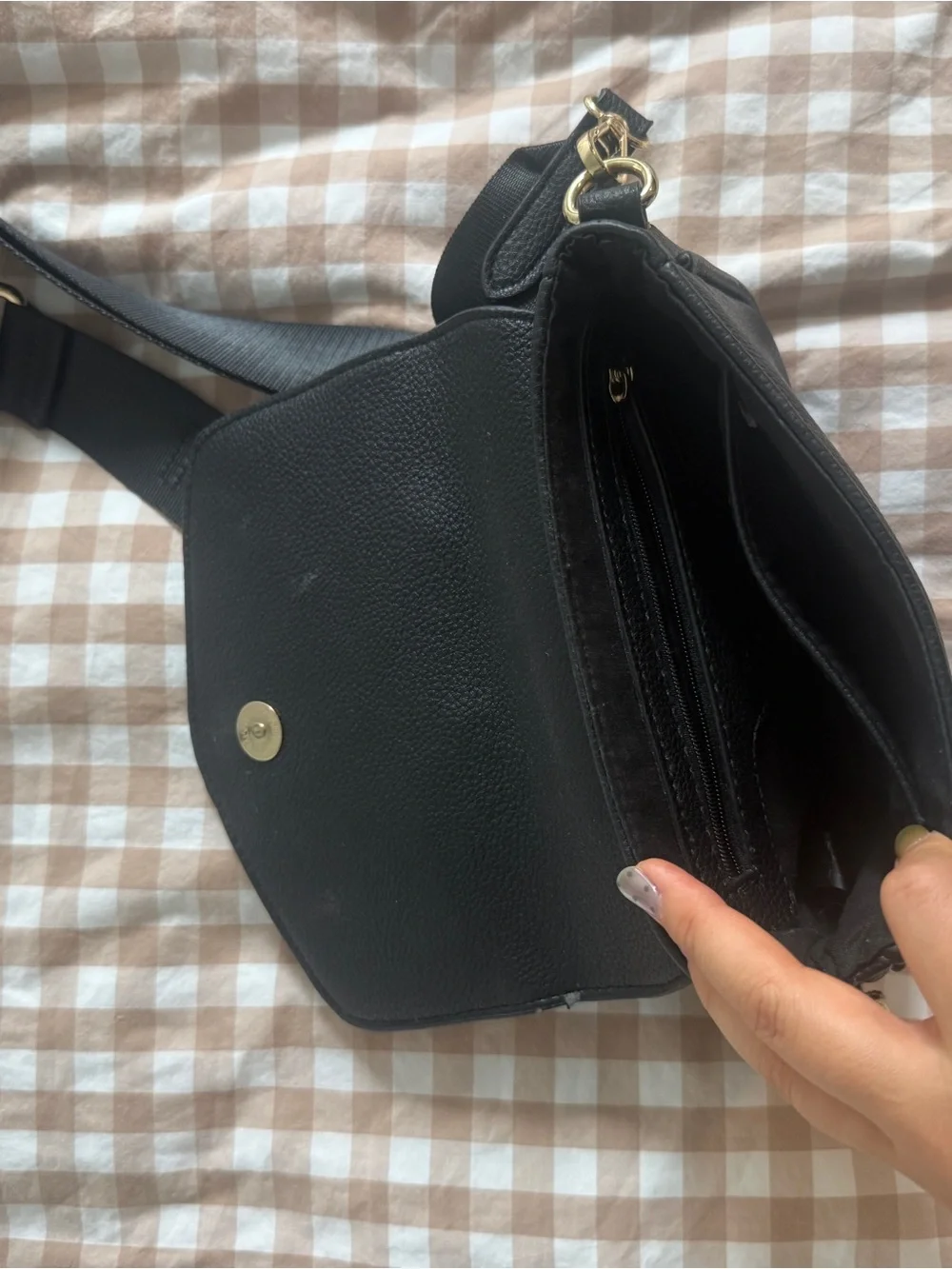 N/A stylish black